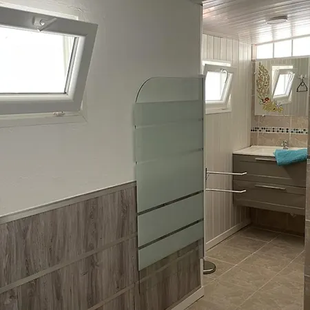 4 Pers Avec Acces Prive Au - Fr-1-822-19 Apartment *