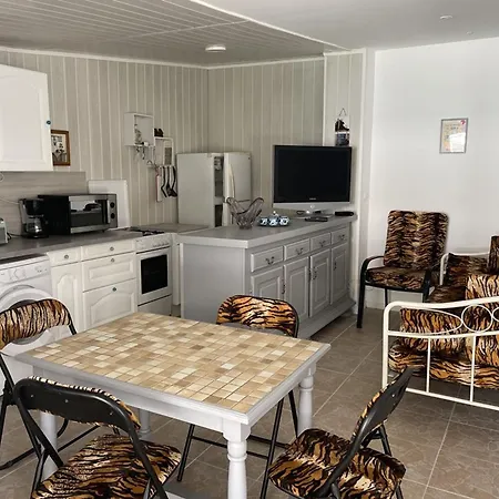 4 Pers Avec Acces Prive Au - Fr-1-822-19 Apartment
